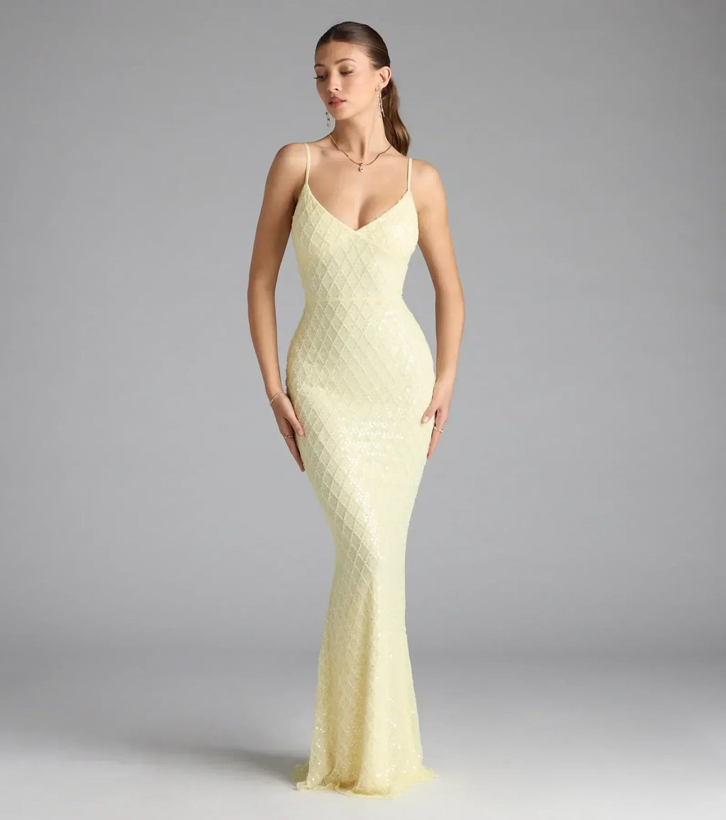 Kaylie V-Neck Bodycon Sequin Bead Formal Dress