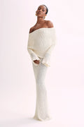 Elara - Elegant Off-Shoulder Maxi Dress