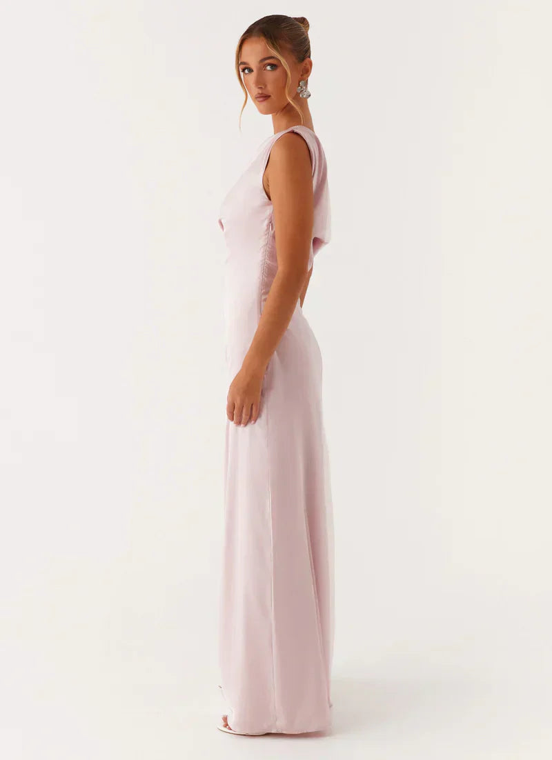 Éva Long Satin Dress Elegant Crystal