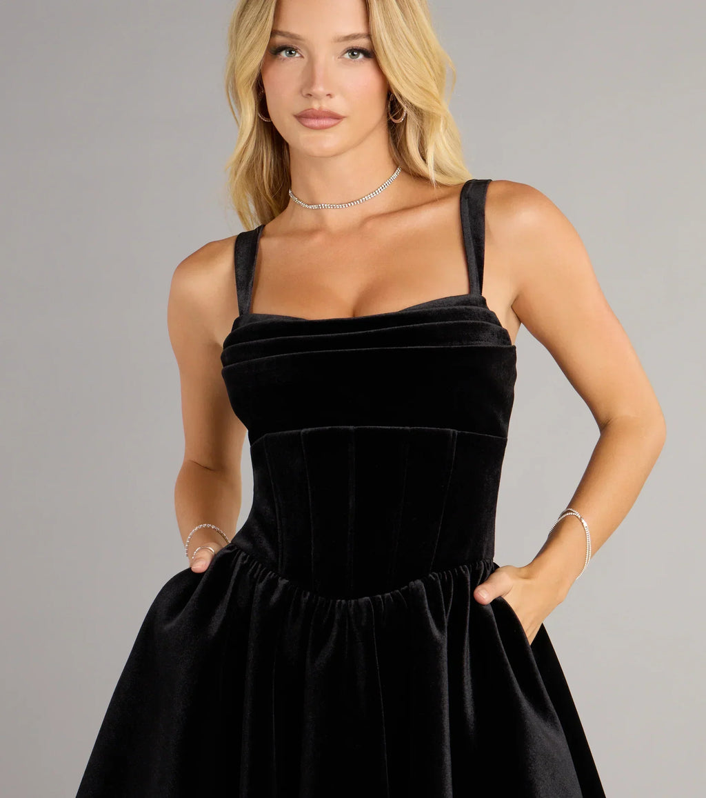 Laurel Velvet Skater Short Dress With Pockets